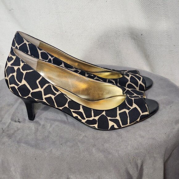 Bandolino Brown Tan Giraffe Print Peep Toe 3" Heel Fabric Dress Pumps Size 6.5M - Picture 6 of 16